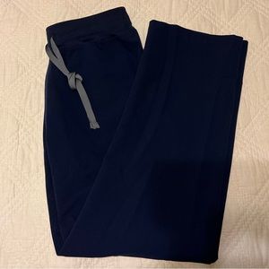 Women’s scrub bottoms